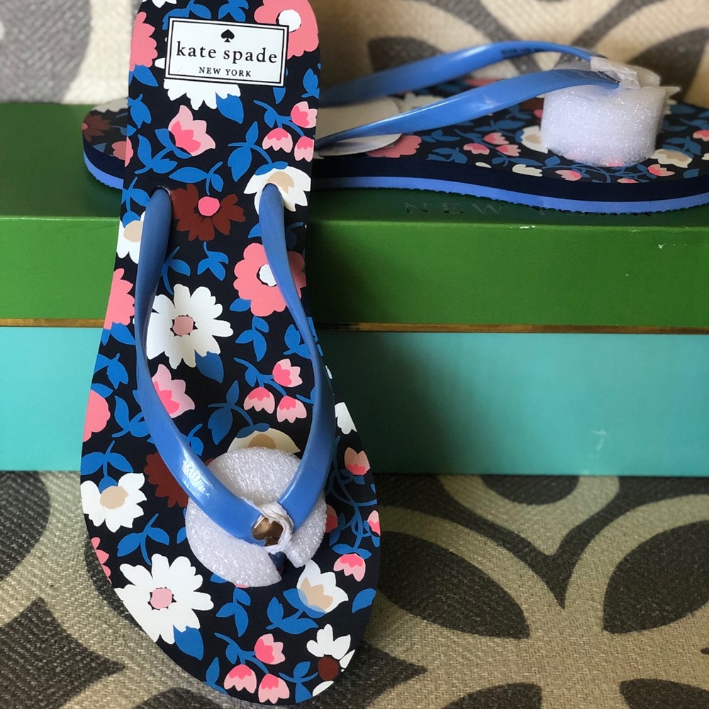 🛑SOLD🛑Kate Spade Nassau Cornflower Flip Flops